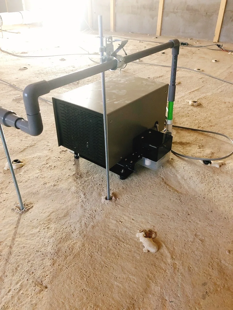 カビ対策 除湿機設置 スカイドライ